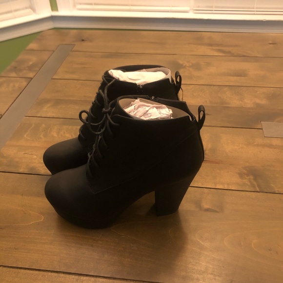 No Call Platform Ankle Booties - Picture 3 of 13